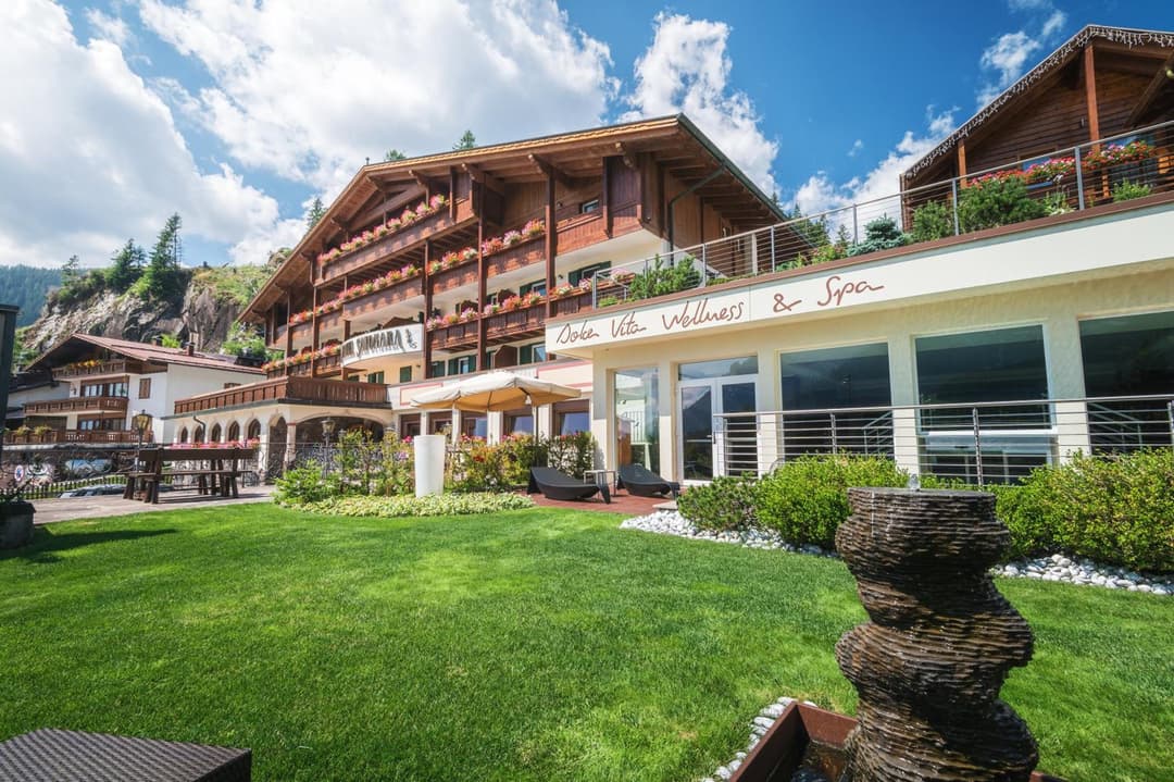 Sayonara Nature & Wellness Hotel — photo 1 of 49
