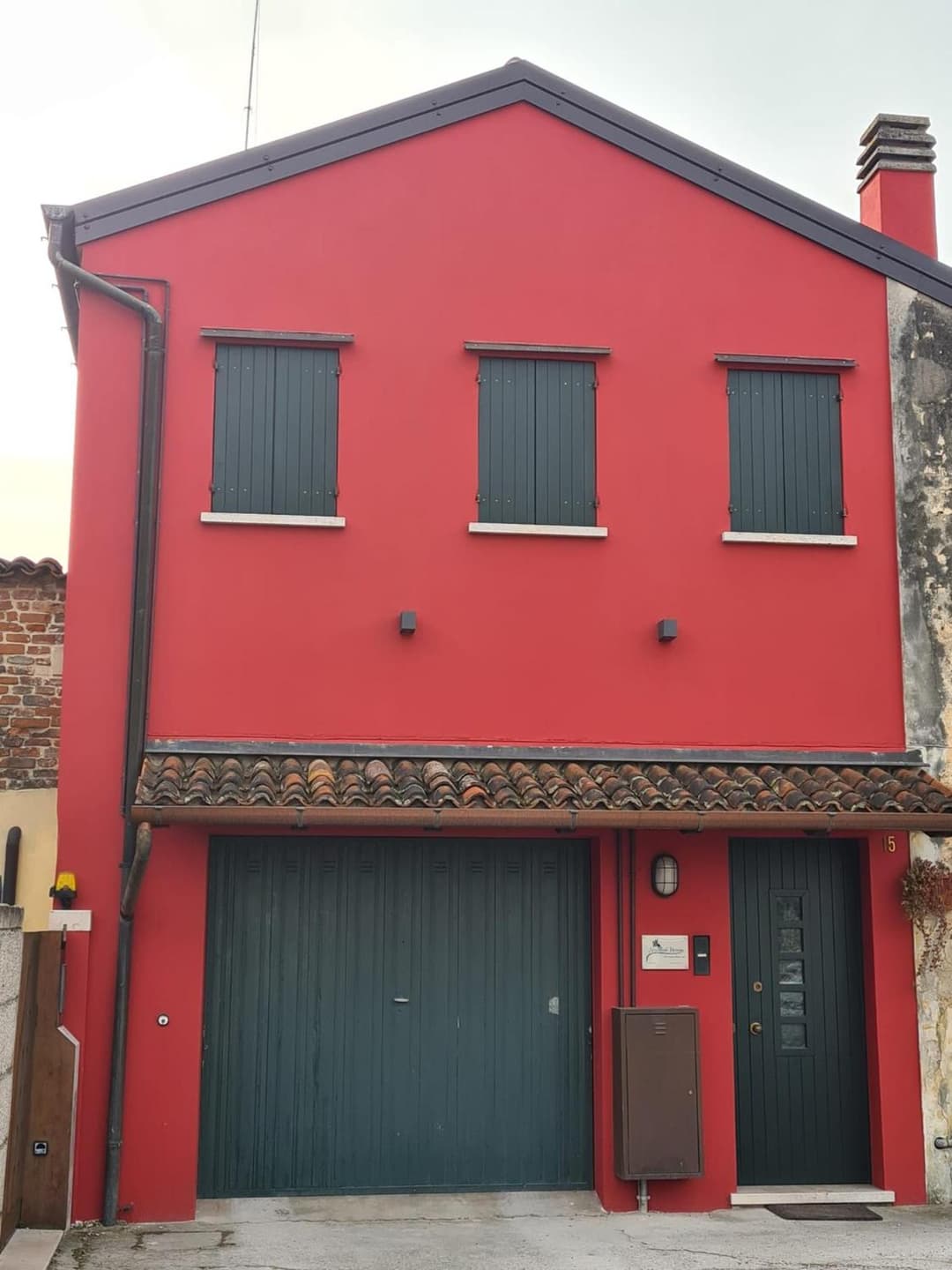 Novalesi Red House — photo 1 of 1
