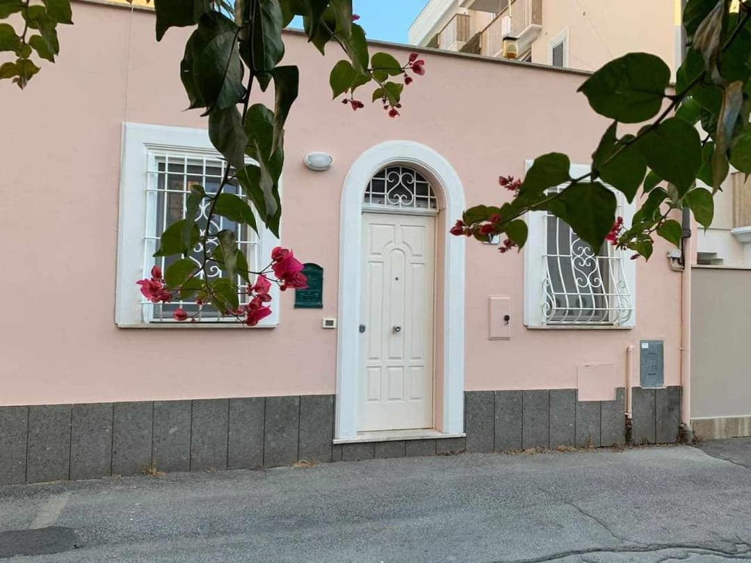 Charming and Cozy House — photo 1 of 1