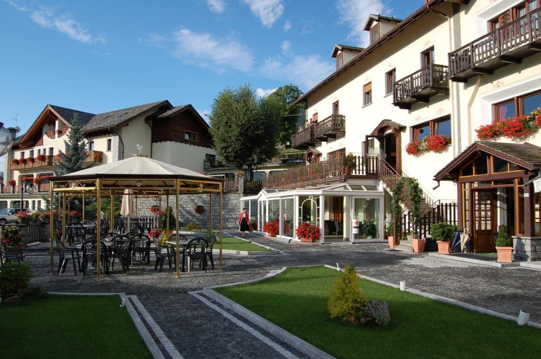 Albergo Edelweiss - LareSpa — photo 1 of 1