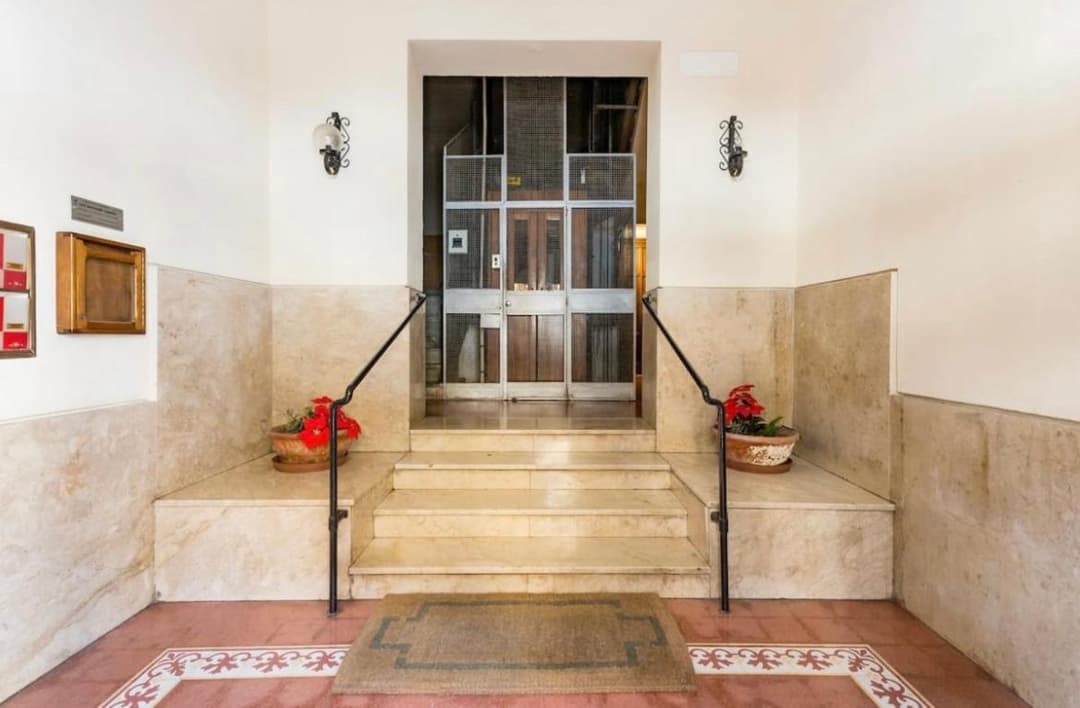 Charmie flat — photo 1 of 37