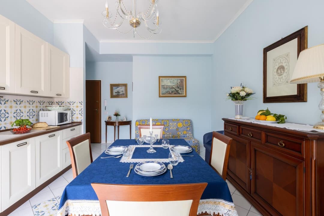 SorrentoVibes - City Home in Sorrento with Balcony and view — photo 1 of 1