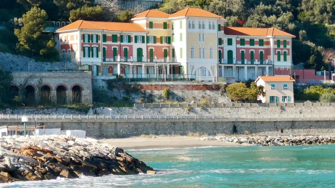 HOTEL DEL GOLFO — photo 1 of 1