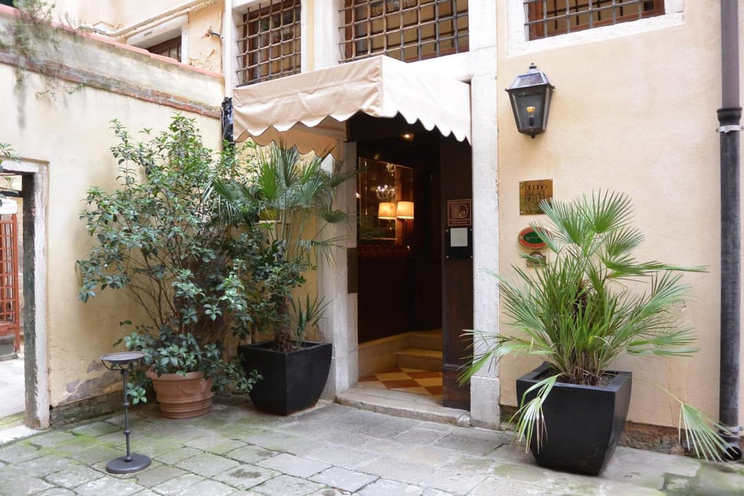 Duodo Palace — photo 1 of 132