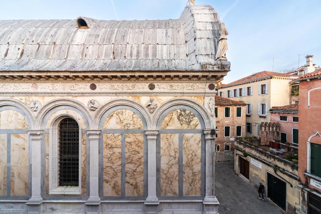 Palazzo Miracoli Apartments — photo 1 of 1