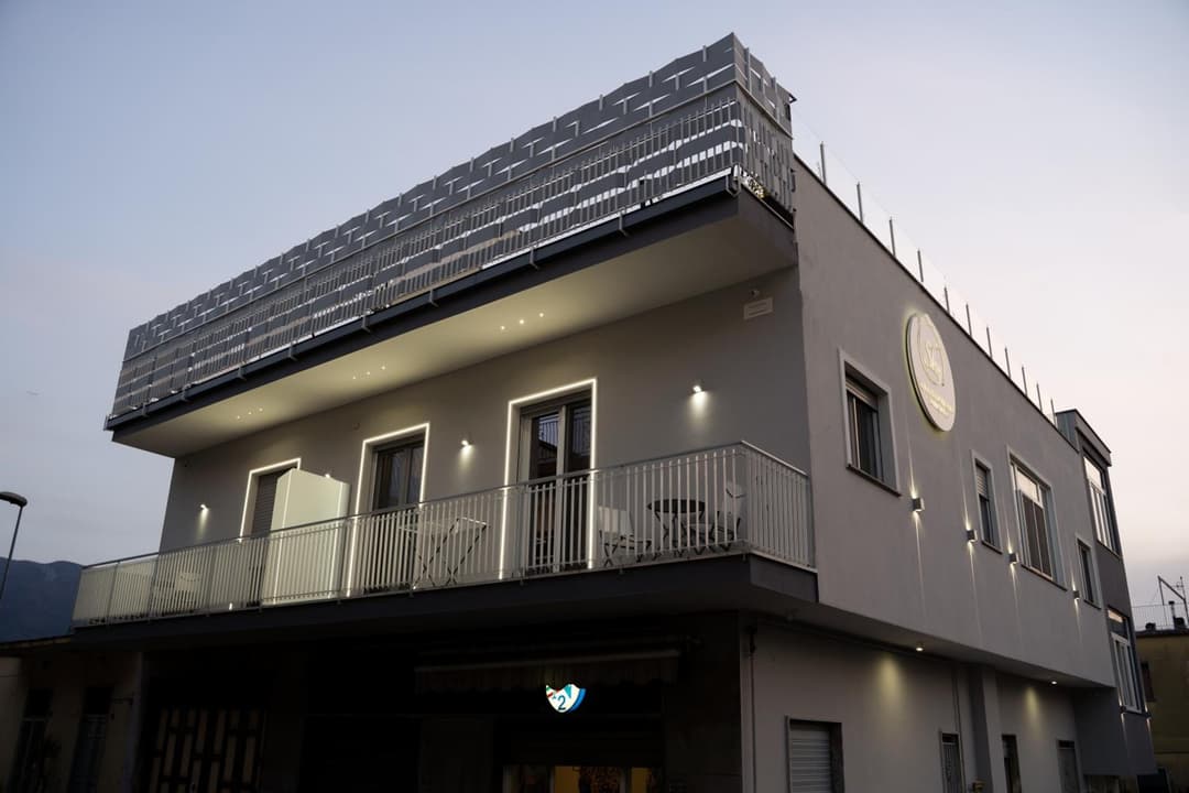 Houses & Rooftop Pompei - Sky — photo 1 of 1