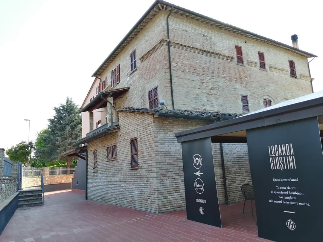Locanda Giustini — photo 1 of 56