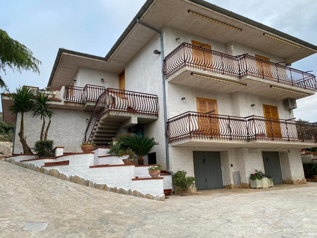 A CASA MIA — photo 1 of 1