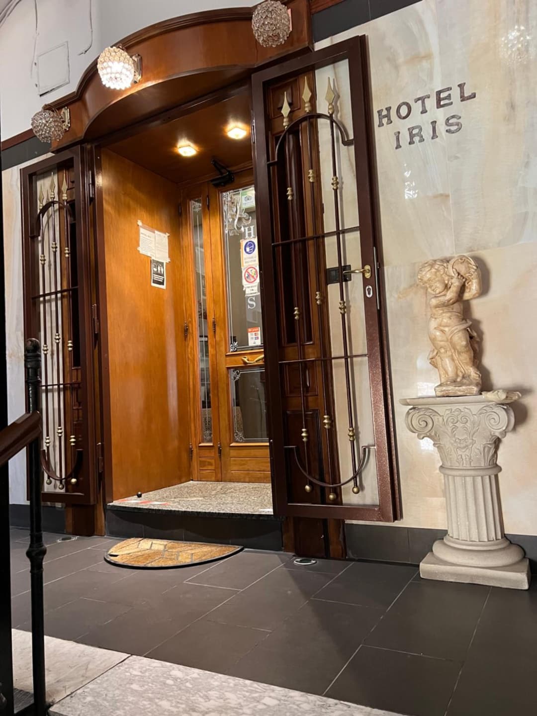 Hotel Iris — photo 1 of 1