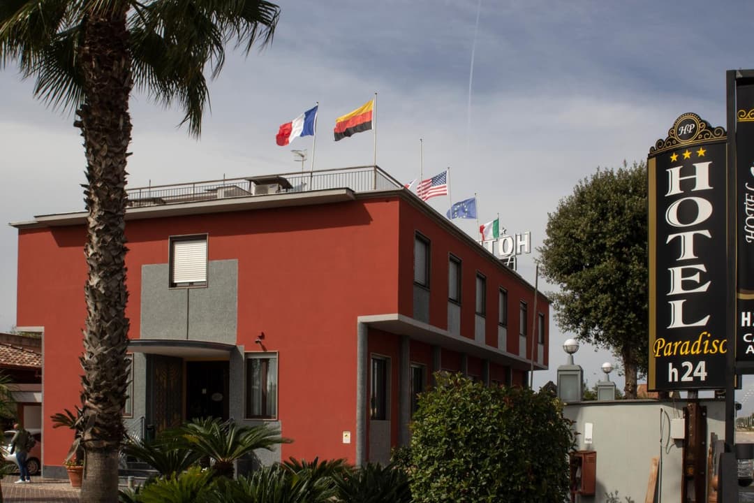 Hotel Paradiso — photo 1 of 1
