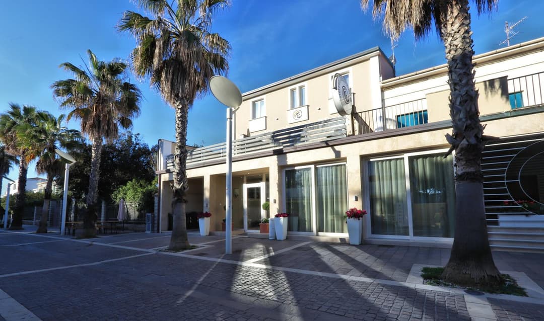 Hotel Cecina Beach — photo 1 of 76