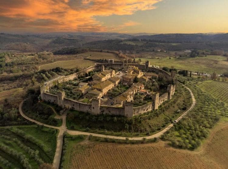 Monteriggioni Castello — photo 1 of 1