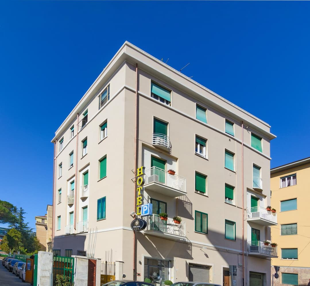 Hotel Maria — photo 1 of 84