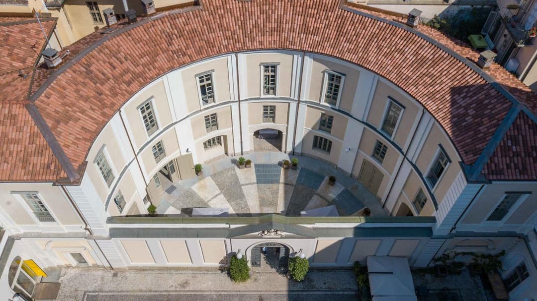 Oriana Homèl Torino — photo 1 of 1