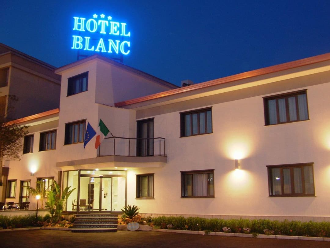 Hotel Blanc — photo 1 of 1
