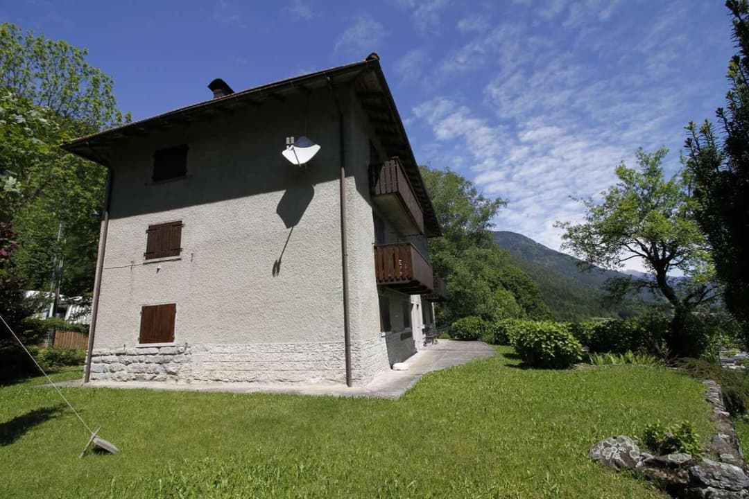 Trentino Val Rendena casa con vista 3 camere doppie e 2 bagni — photo 1 of 18