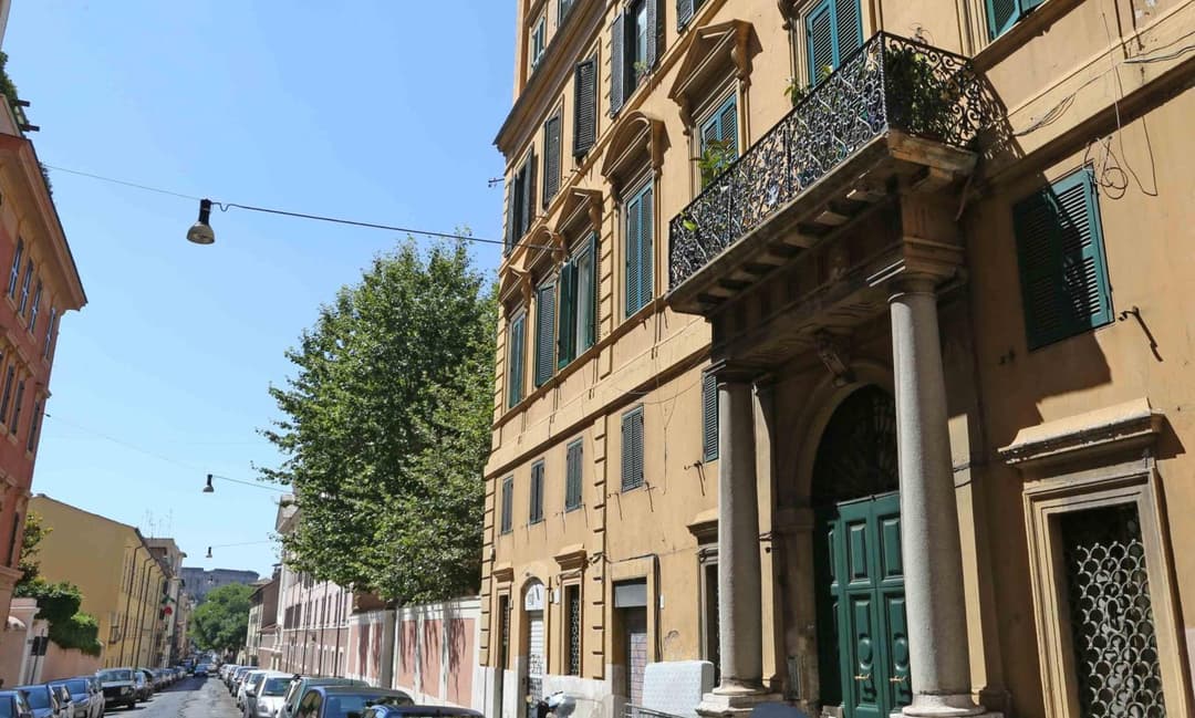 Apartment - Laterano 85 Near the Colosseum — photo 1 of 1