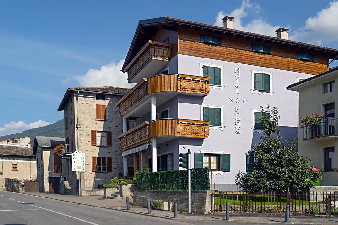 Hotel Ristorante Franca — photo 1 of 82