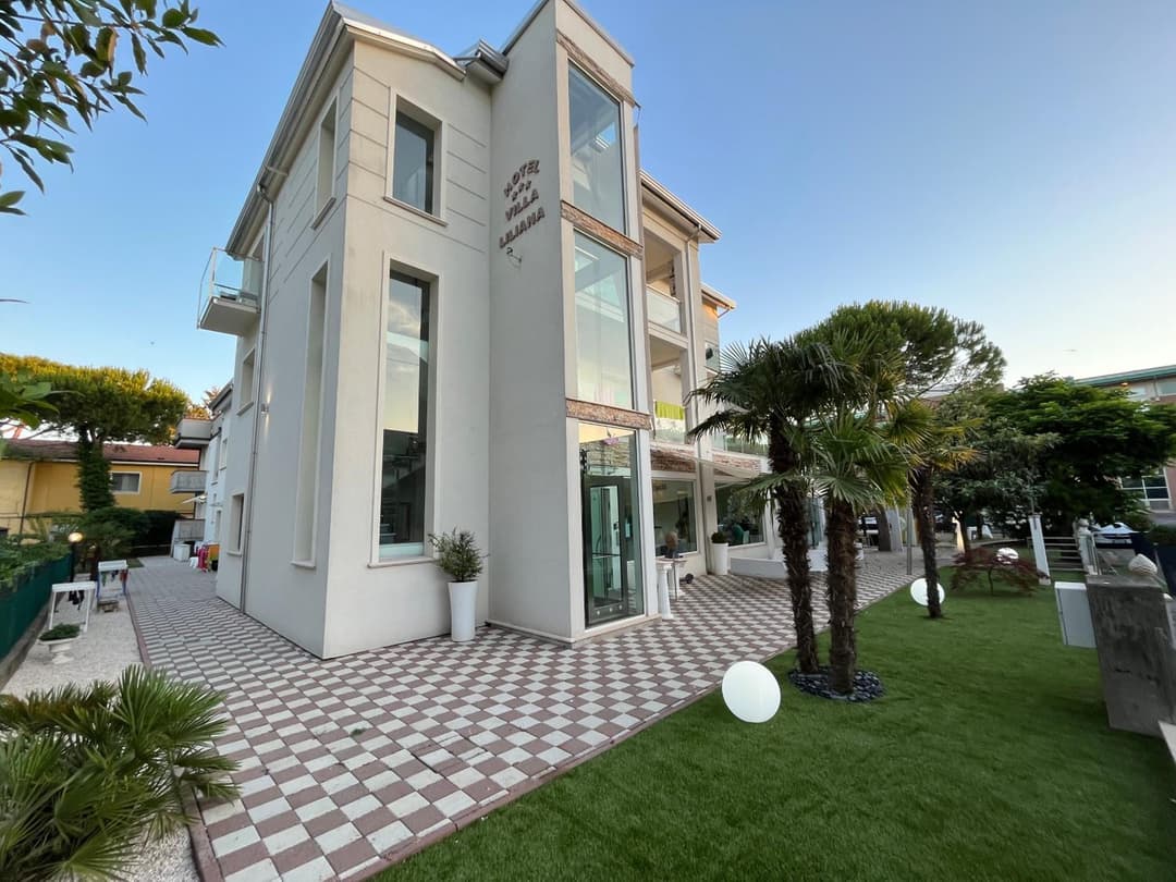 Villa Liliana — photo 1 of 174