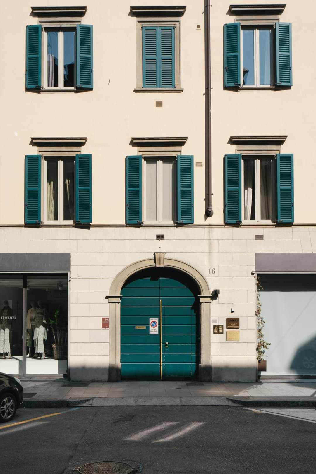 Quarenghi16 — photo 1 of 1