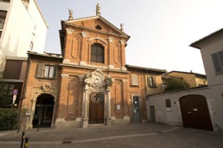 Monza City Rooms & Studios