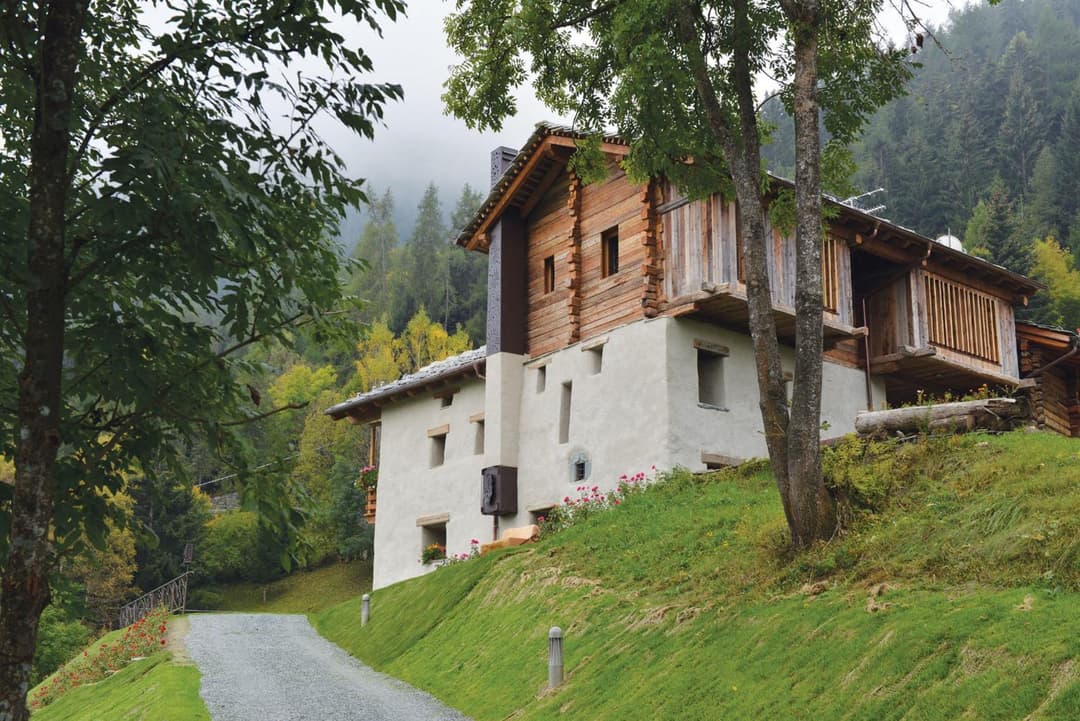 La Maison de Dolphe Chalet de Charme & Art gallery — photo 1 of 1