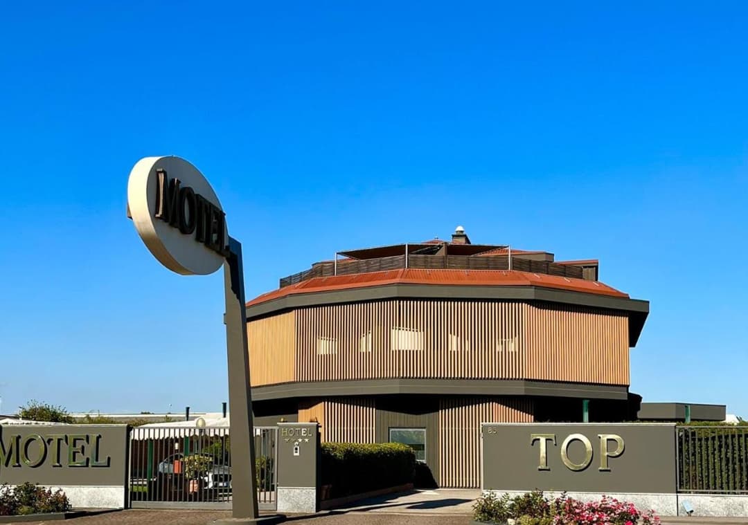 Hotel Motel Top — photo 1 of 44