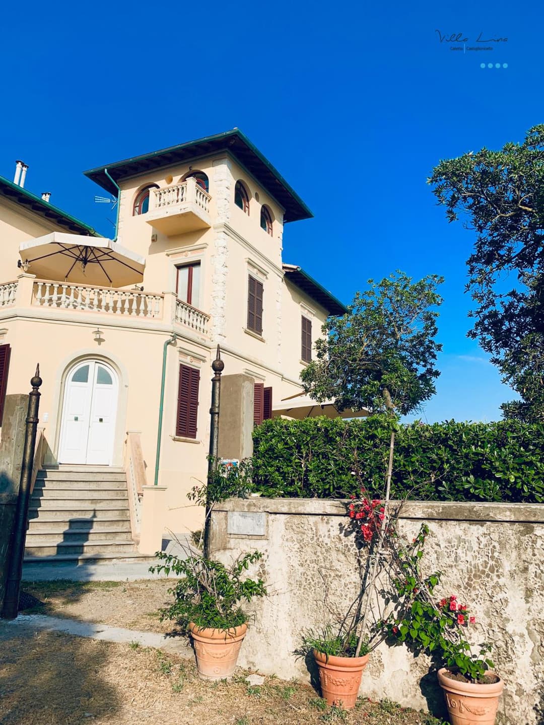 Villa Lina — photo 1 of 47
