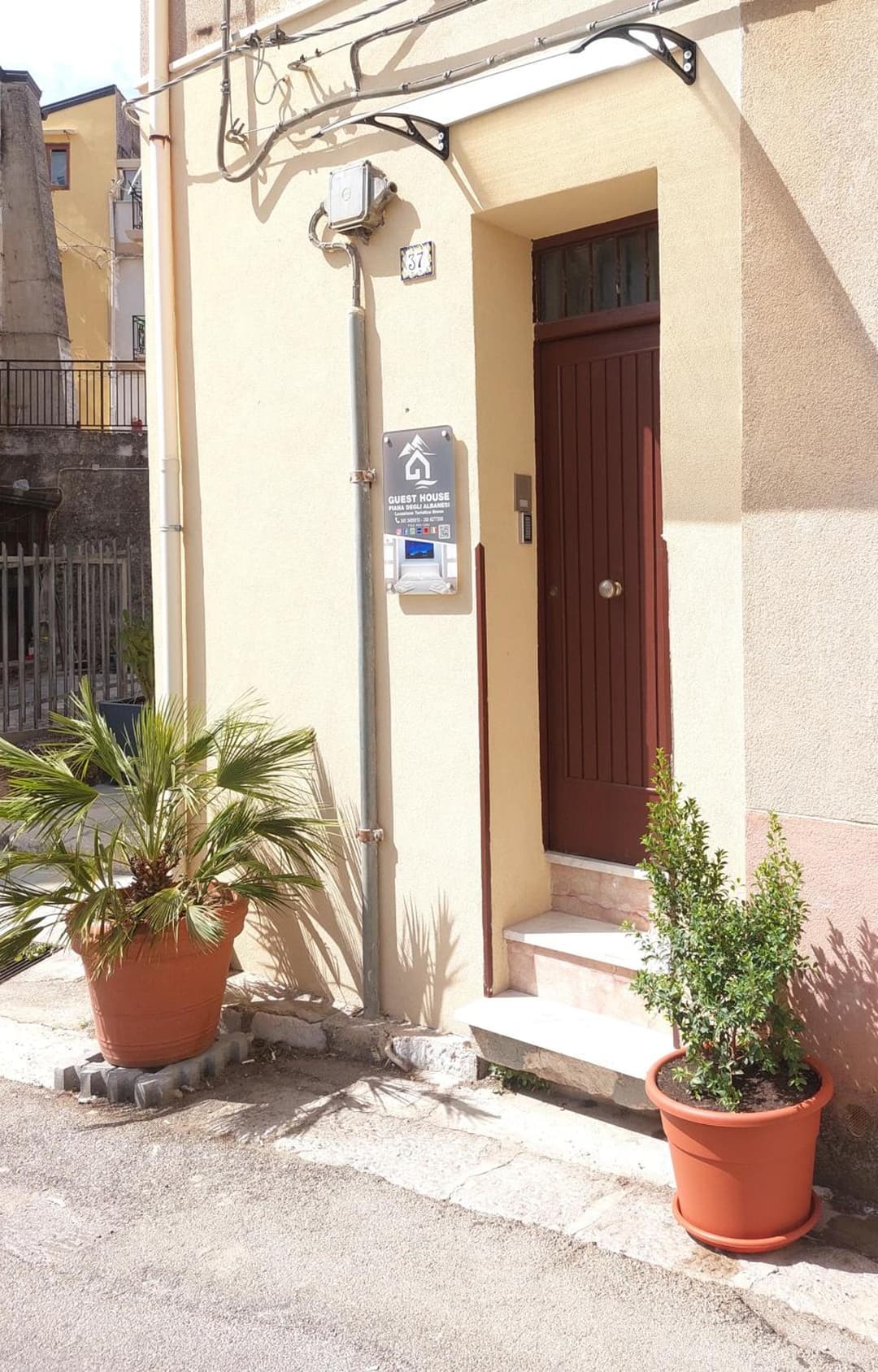 GUEST HOUSE PIANA DEGLI ALBANESI — photo 1 of 1