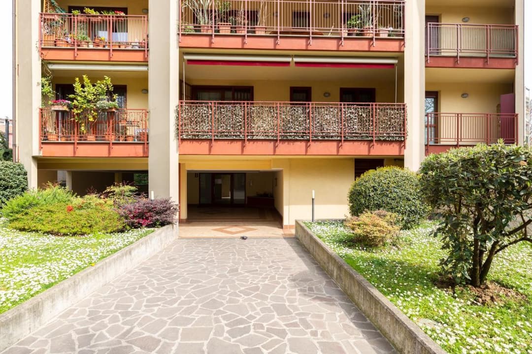 Residenza Smeraldo - Terrazza San siro — photo 1 of 35