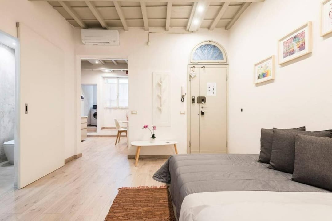 Cozy apartment near Ponte Vecchio — photo 1 of 1