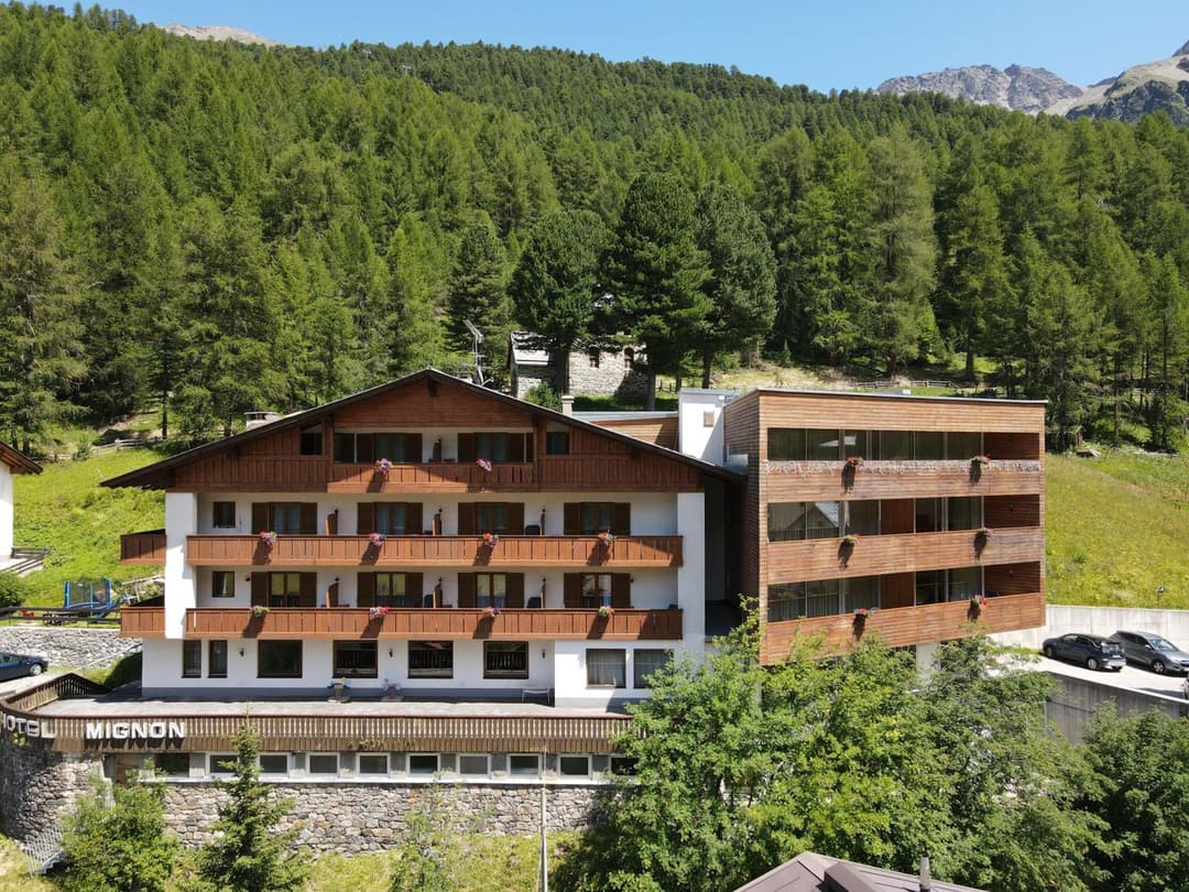 Hotel Mignon — photo 1 of 65