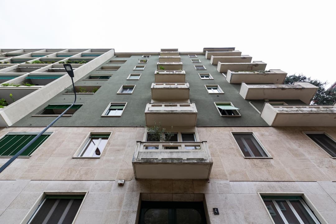 Living isola — photo 1 of 1