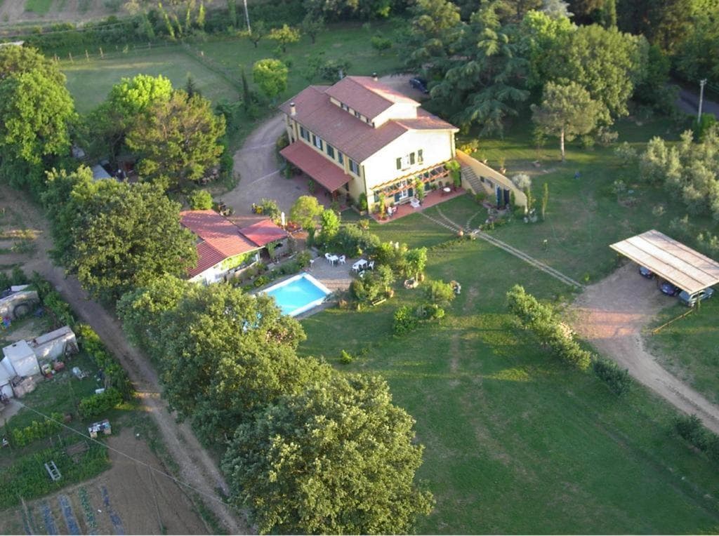 Tenuta Poggio alla Farnia — photo 1 of 48