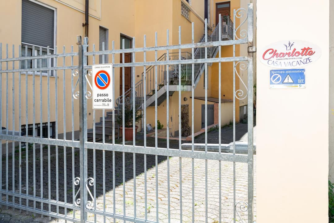 Charlotte appartamento con parcheggio, 5 Terre, vicino stazione — photo 1 of 1