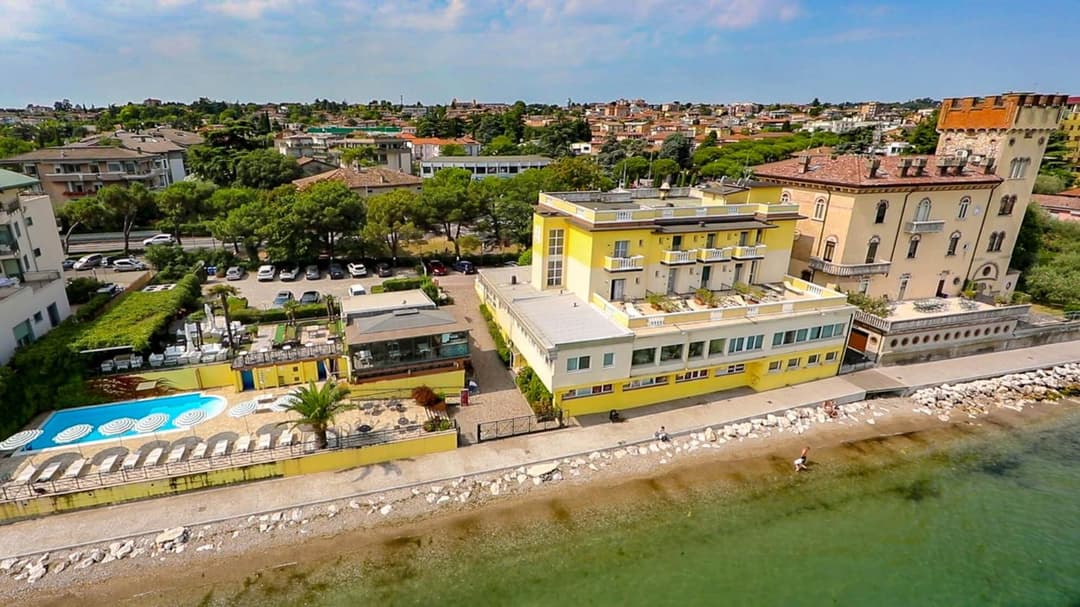Hotel Estée — photo 1 of 1