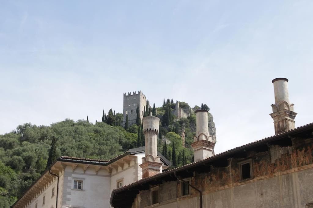 Arco Felix — photo 1 of 1