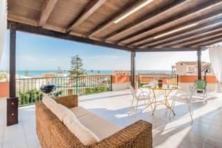 Artemide: Mansarda Vista Mare
