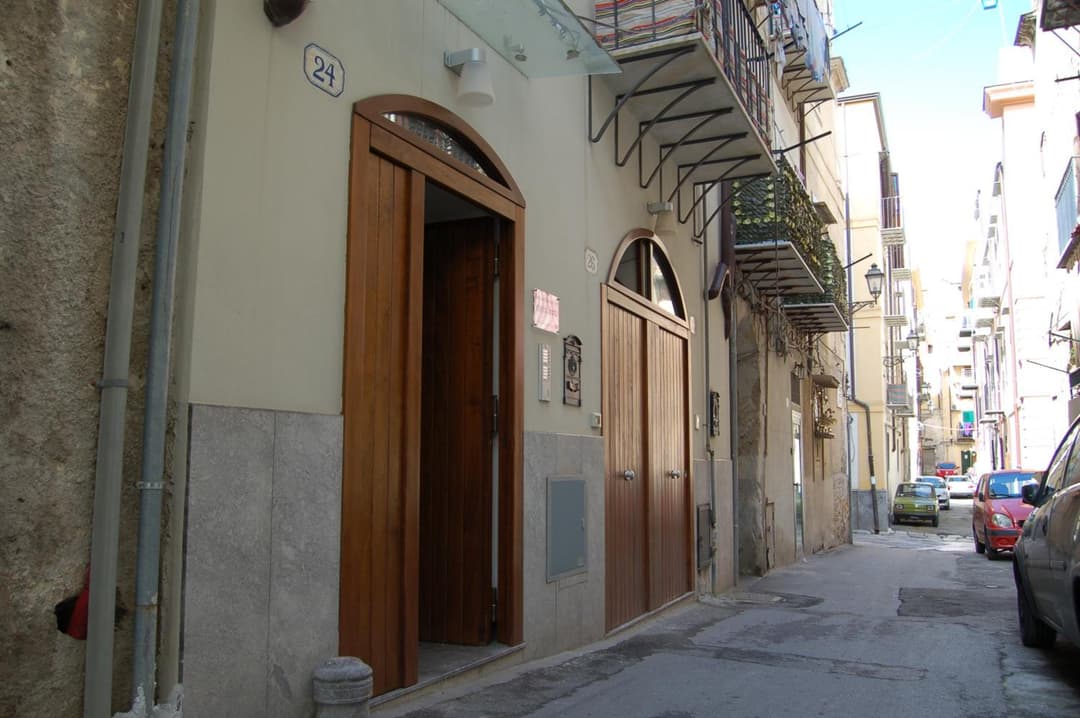 Federico Secondo — photo 1 of 1