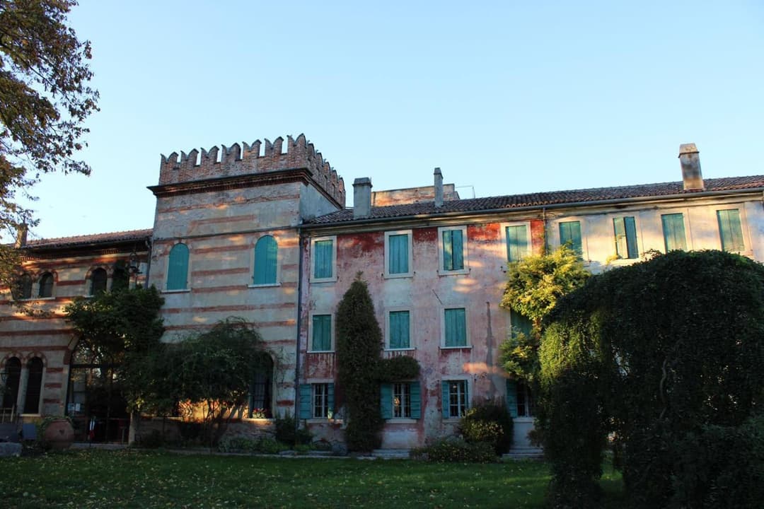 Ai Tigli — photo 1 of 25