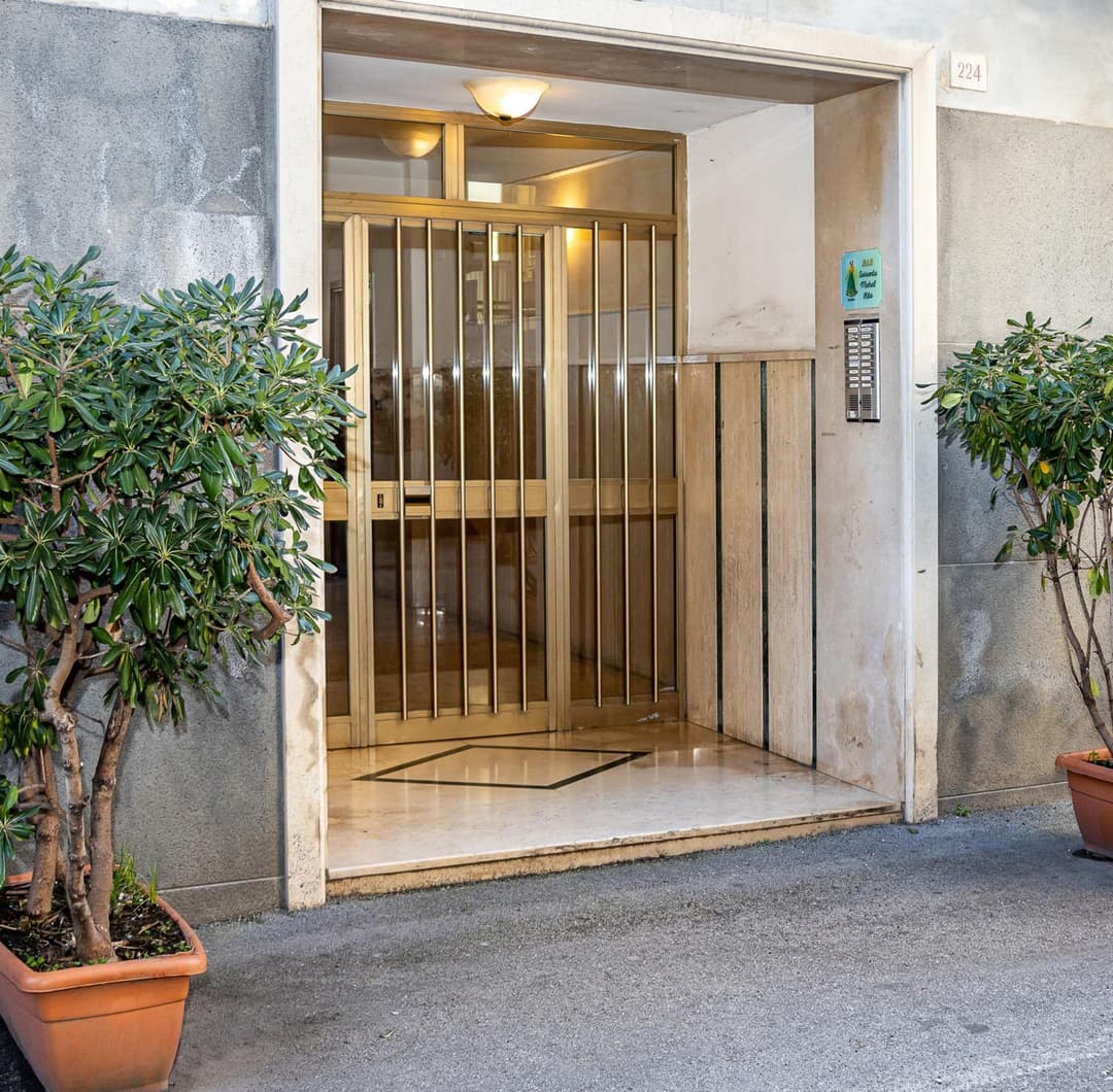 Sorrento Mahal Kita Lovely 6-Bed in Sorrento — photo 1 of 1