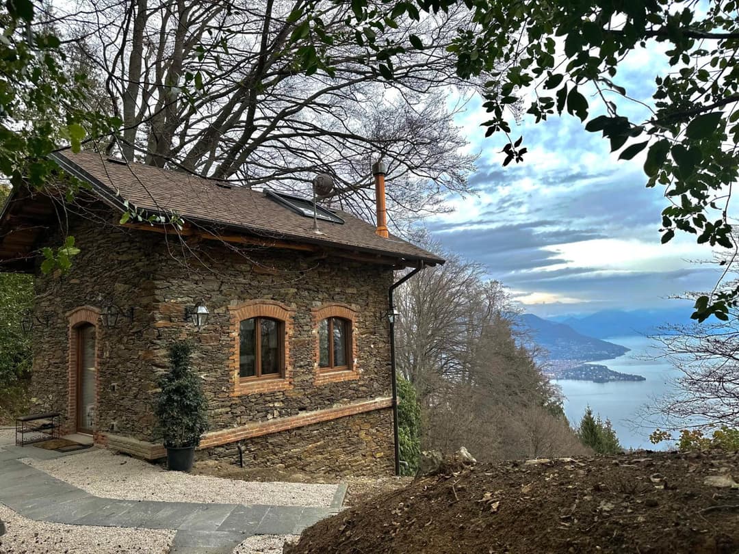 Private Luxury Spa & Silence Retreat with Spectacular View over the Lake Maggiore — photo 1 of 1