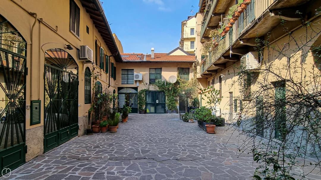 Italianway Easy - Naviglio Pavese 6 — photo 1 of 23
