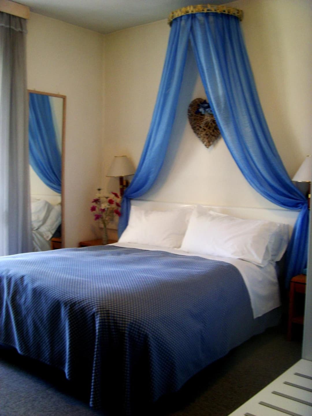 hostel post — photo 1 of 24