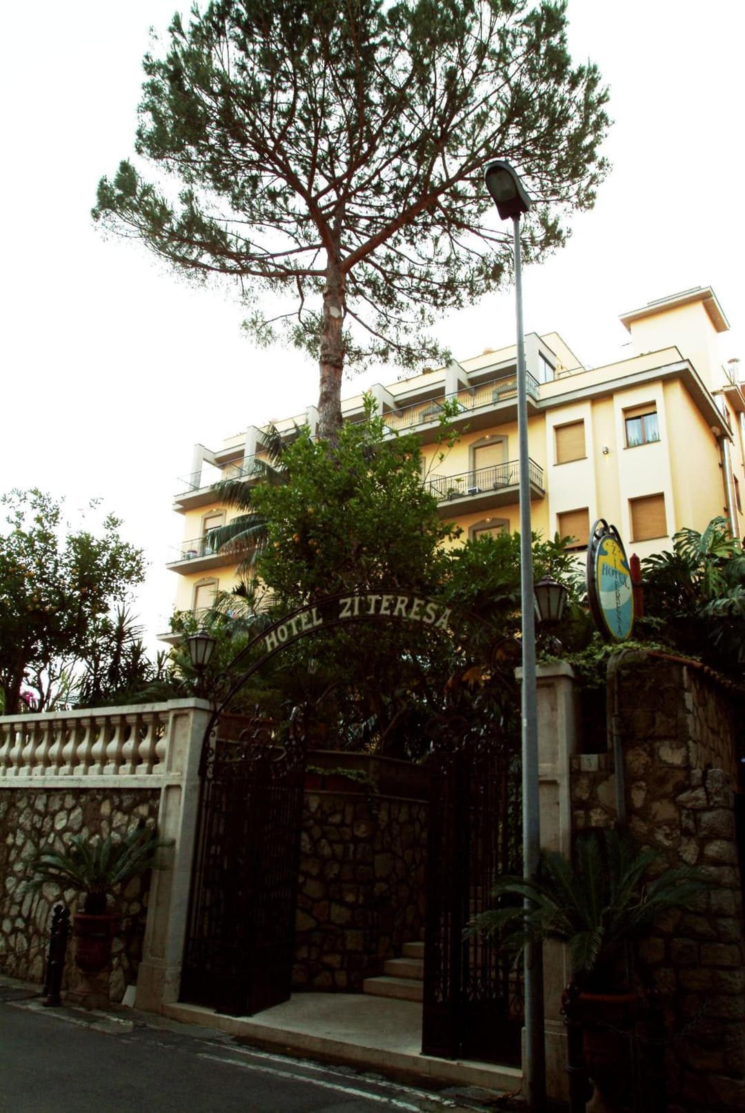 Hotel Zi' Teresa — photo 1 of 108