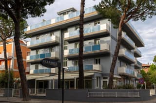 Elegance Suite Apartments - Siroli Collection