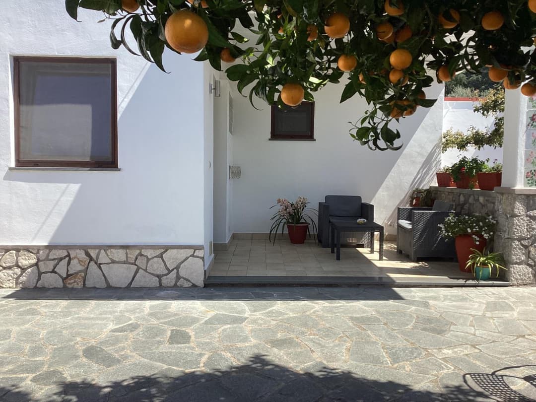 Casetta Minghitto Relaxing rooms in Capri — photo 1 of 1
