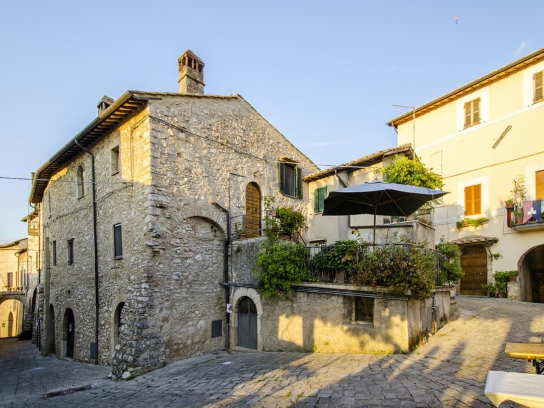 Casa Della Torre In Borgo Medievale — photo 1 of 1