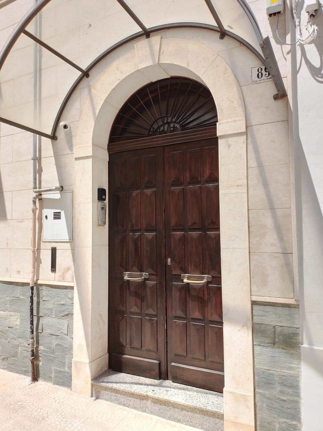 La piccola Mimì — photo 1 of 1