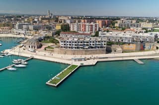 B&B LA BAIA Sea Rooms